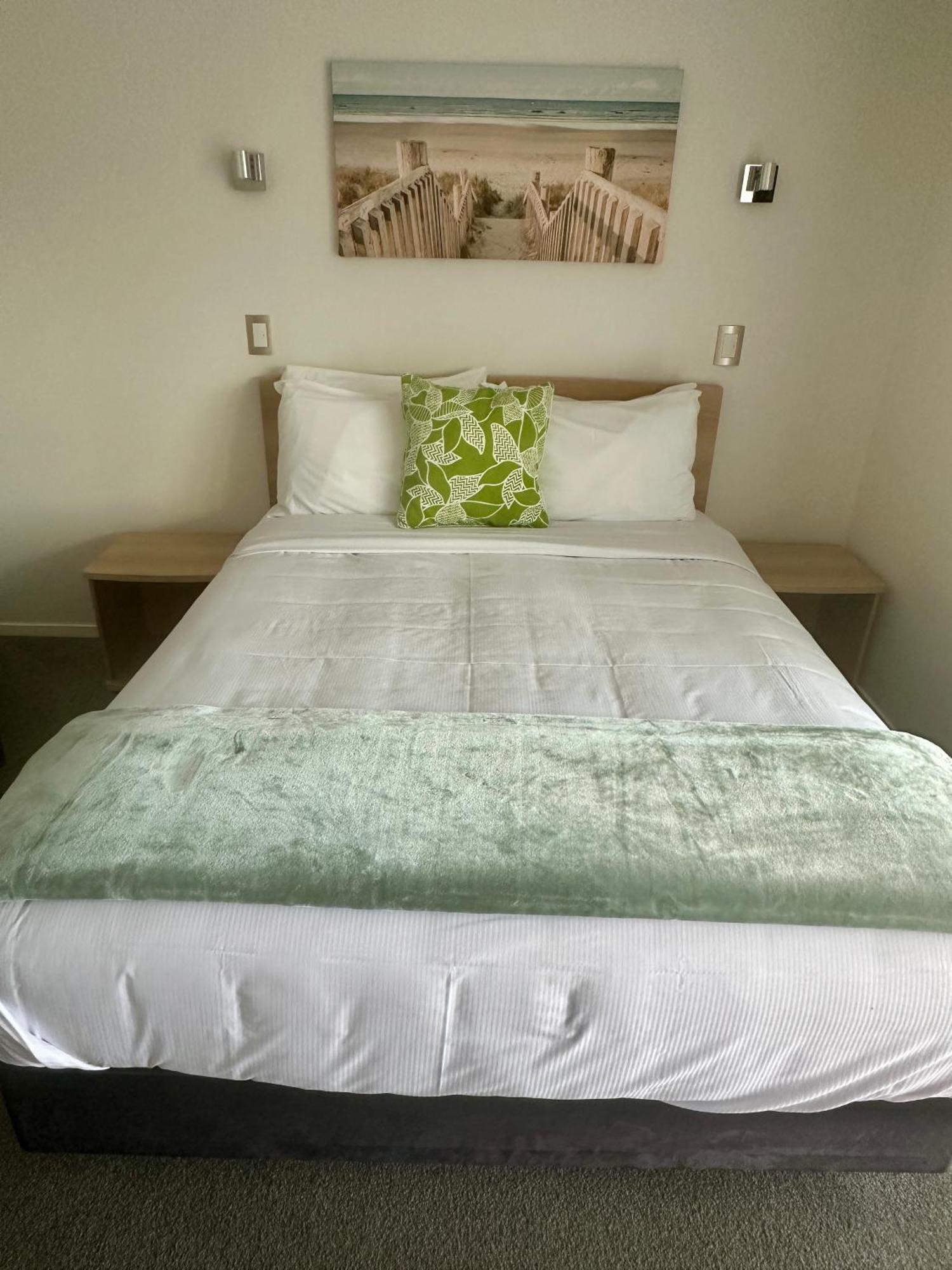 The Olive Motel Coromandel Ngoại thất bức ảnh