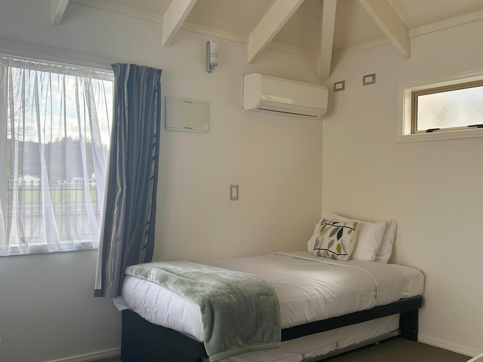 The Olive Motel Coromandel Ngoại thất bức ảnh